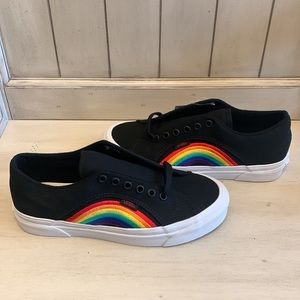 Vans rainbow Anaheim collection size 7 1/2 AMAZING 💜💚💙💛🧡❤️